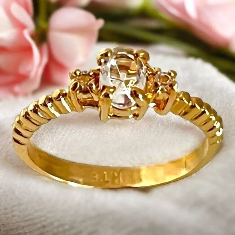 Vintage 1970s Ring Size 5 Austrian Crystal Cluster Textured Gold Plated - 14S